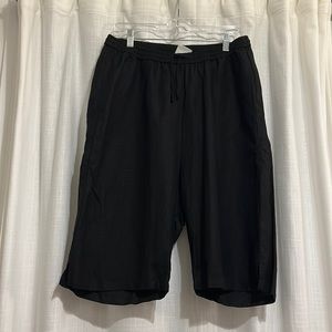 Drawstring Black Bermuda Shorts